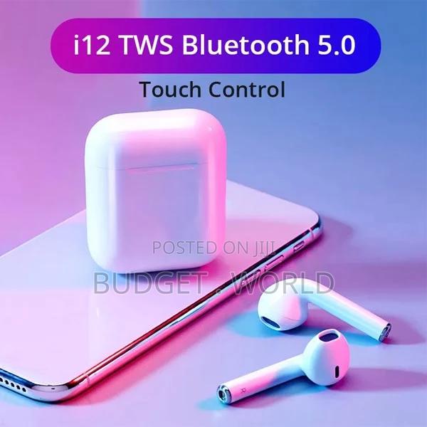 I12 TWS Bluetooth Wireless Earbuds. - main view
