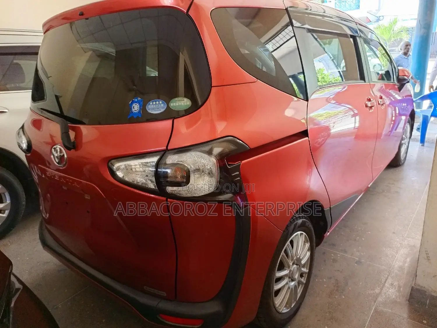 Toyota Sienta 1.5 FWD 2016 Burgundy