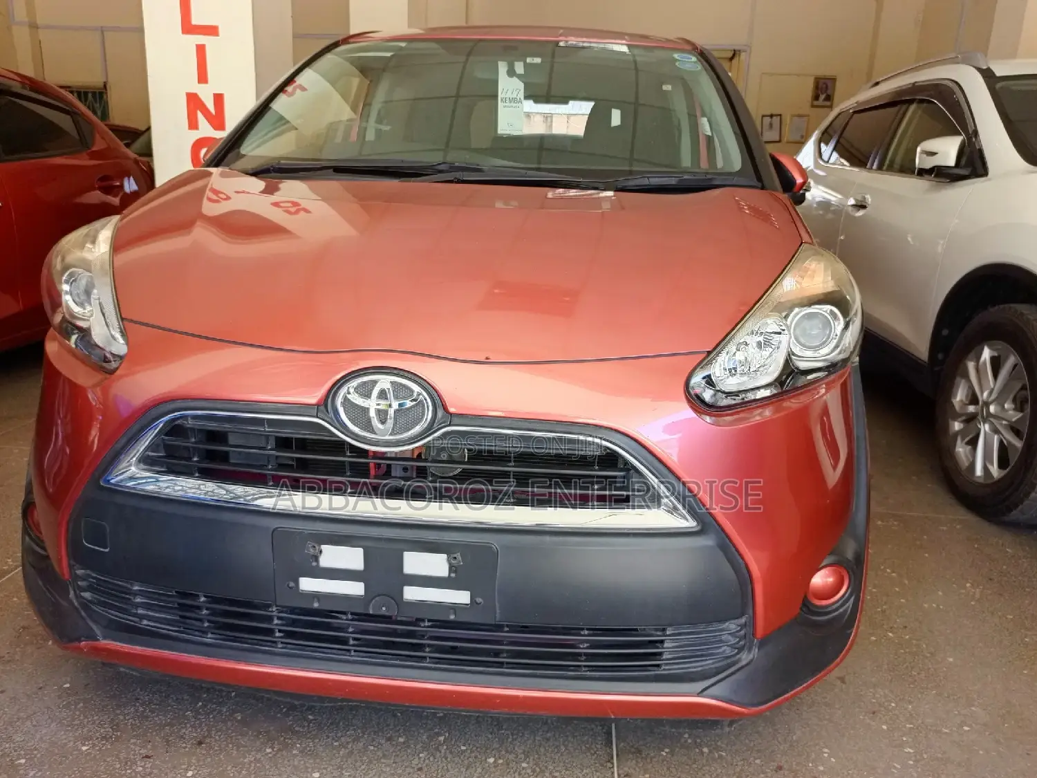 Toyota Sienta 1.5 FWD 2016 Burgundy