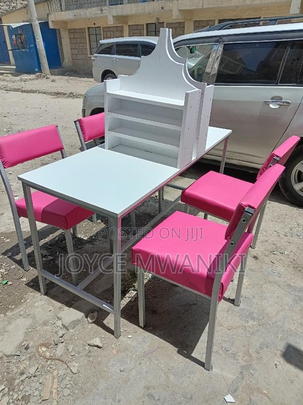 Manicure Set, 4 Pink Seats and White Table. - main view