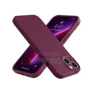 Smooth Liqiud Silicone Cover iPhone 15 Maroon No Logo Case