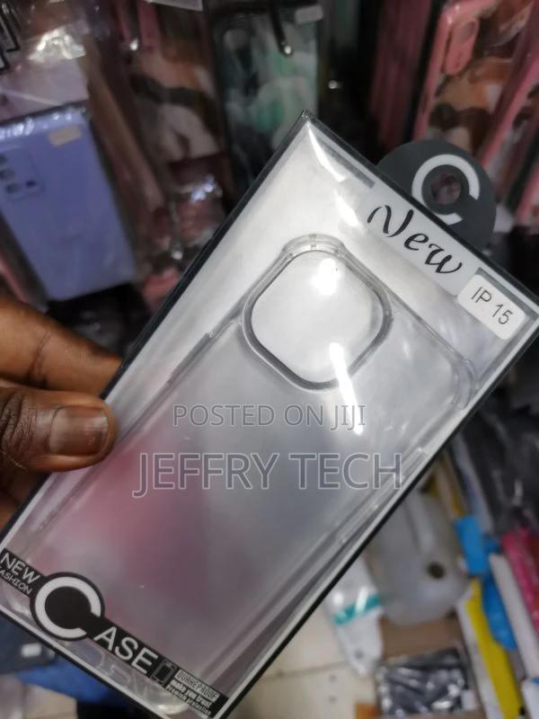 iPhone 15 Transparent Bumper Case - Flexible Silicone Case C - thumbnail 3