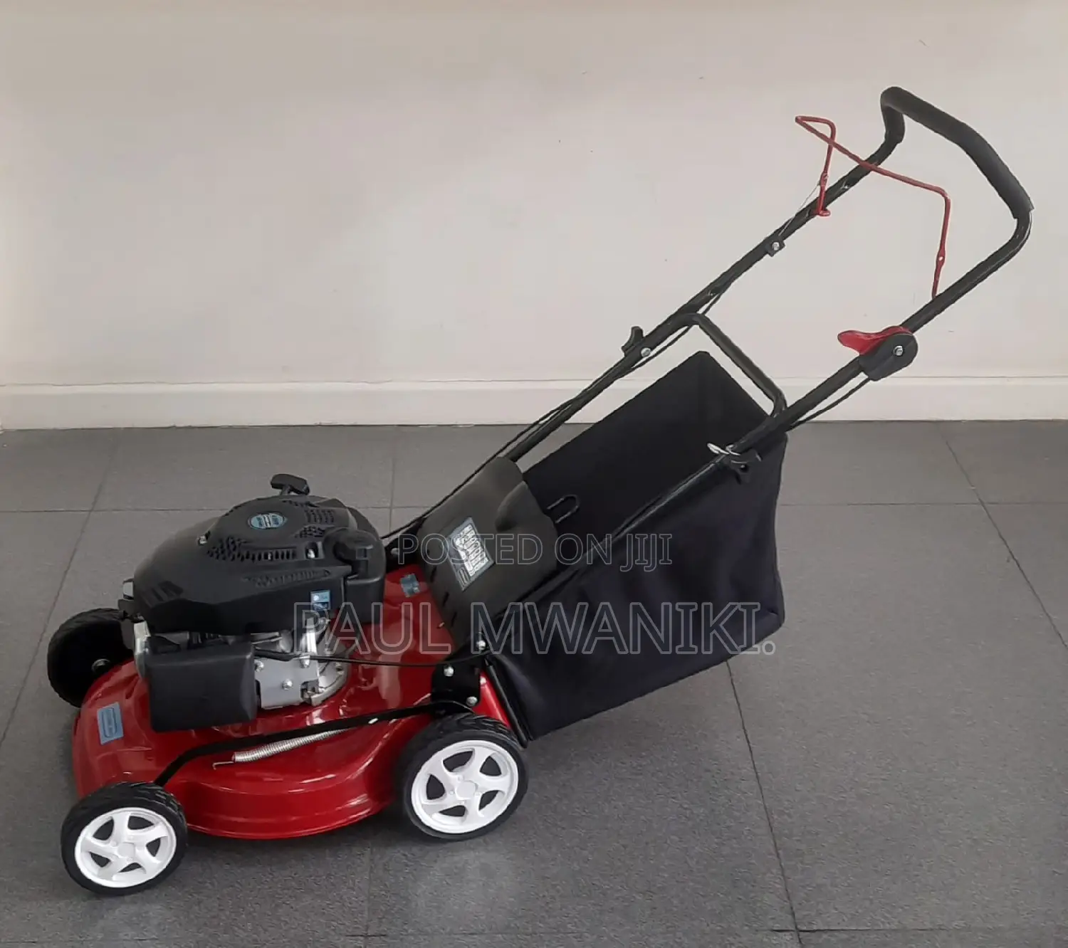 Astramilano 4.0hp Gasoline Lawn Mower. 18"