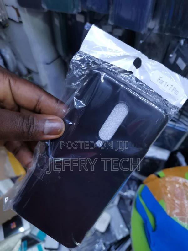 Oneplus 7 Pro Silicone Case, Slim Silicone Rubber Shockproof - thumbnail 2