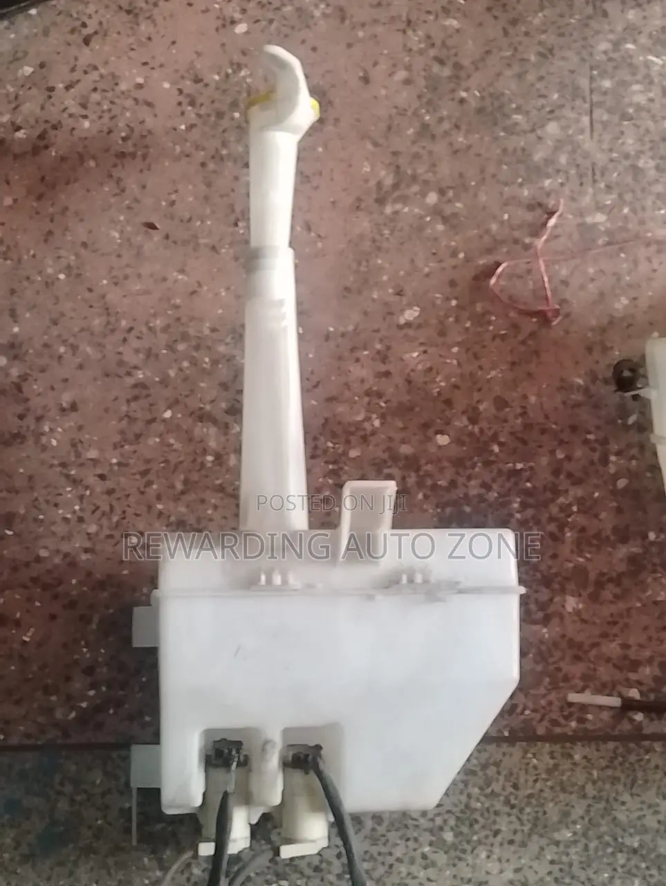 Nissan Sylphy 2010 Washer Bottle
