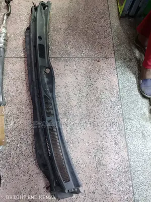 Nissan 7l Chopper Wiper Panel.