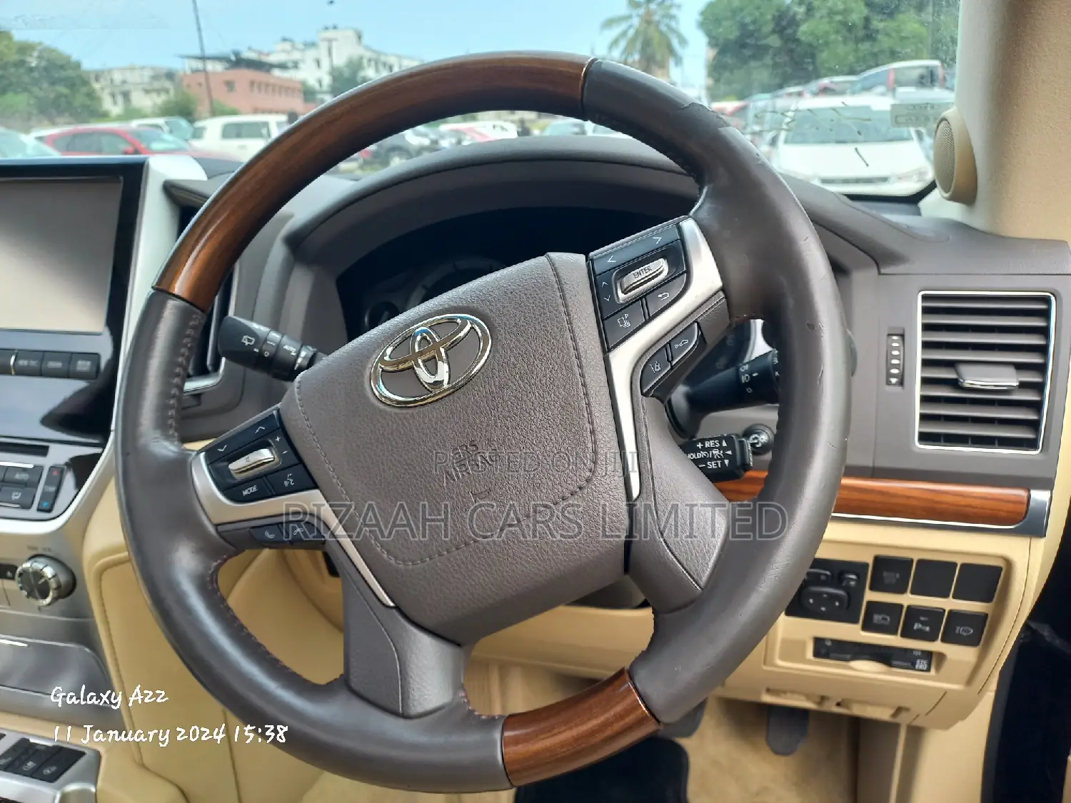 Toyota Land Cruiser 2016 Black
