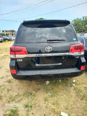 Toyota Land Cruiser 2016 Black