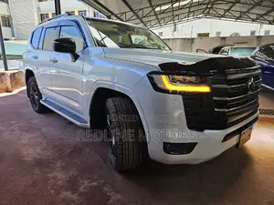 Toyota Land Cruiser 2021 White
