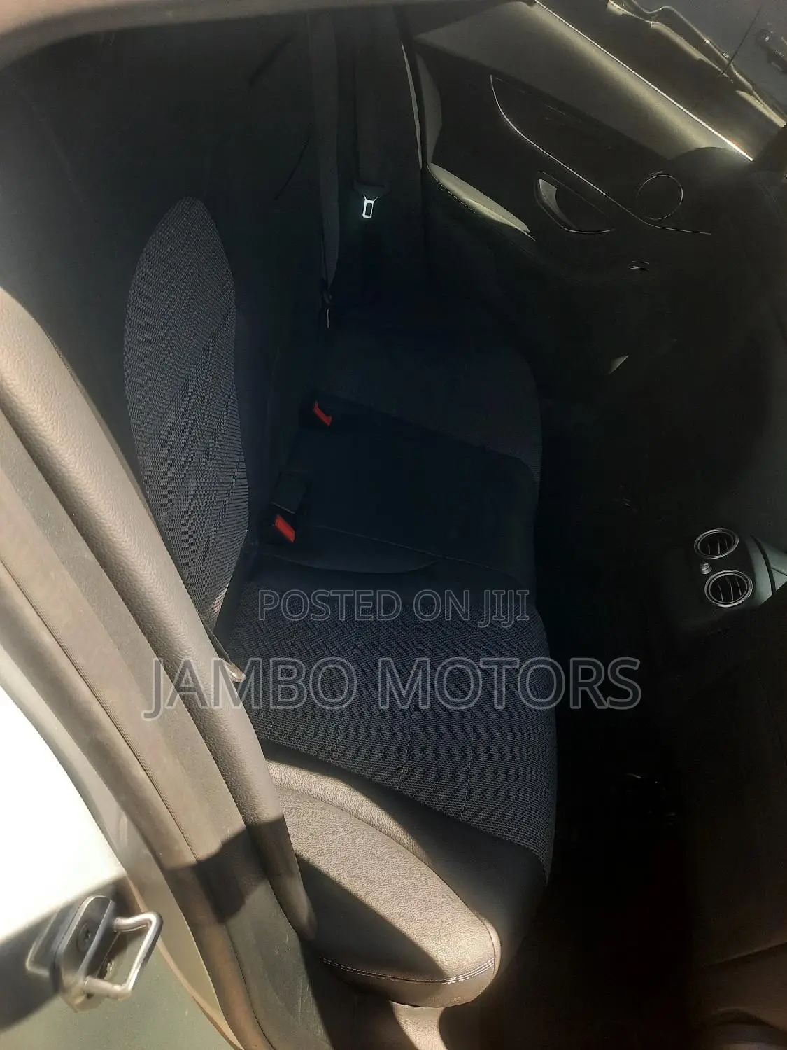 Mercedes-Benz C200 2016 Silver