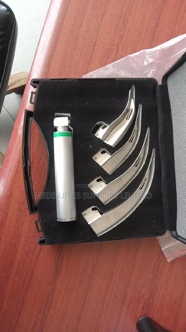 4blade Fibre Optic Laryngoscope - main view