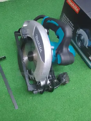 Makita Circular Saw/ Circular Saw