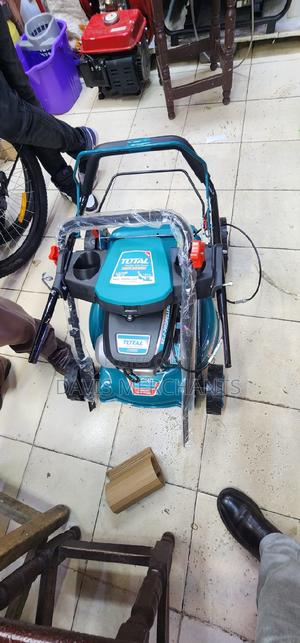 Gasoline Lawnmover - thumbnail 2