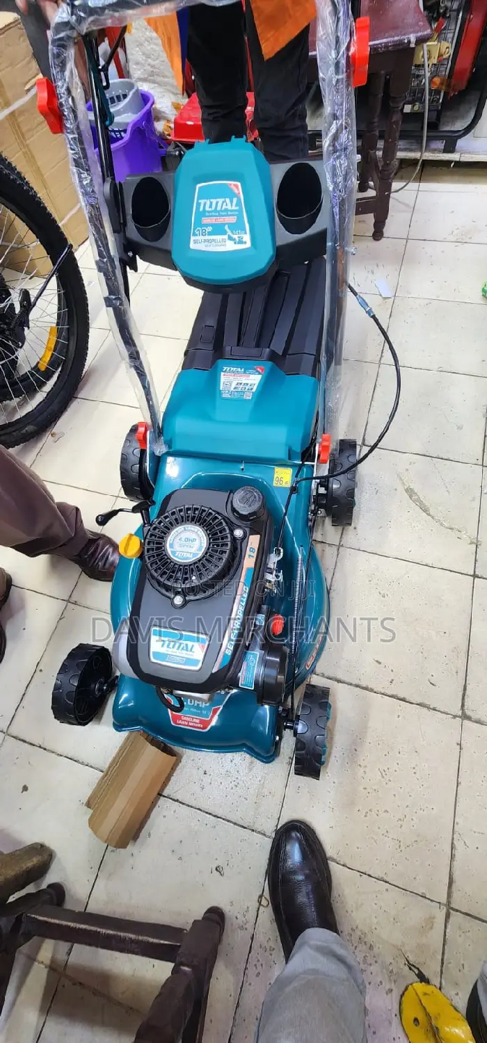Gasoline Lawnmover