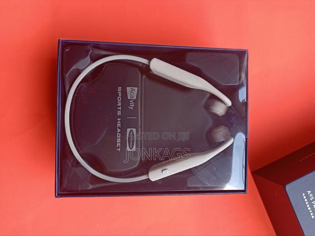 Sports Bone Conduction Headphones.32GB Internal Storage