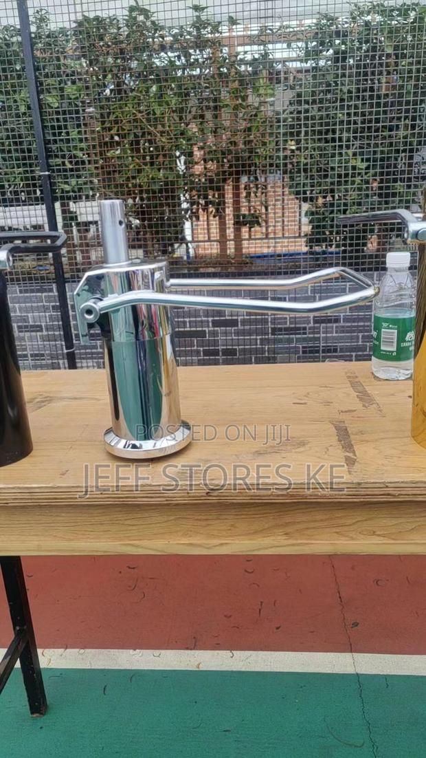 Styling Seat Hydraulic Pumps - main view