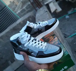Hightop Bapestar Sneakers