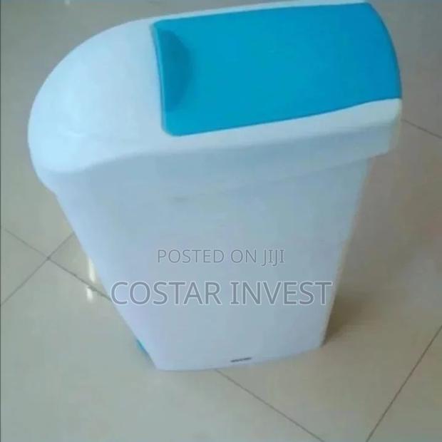 Sanitary Bins (20ltrs)- Pedal Operated - thumbnail 5