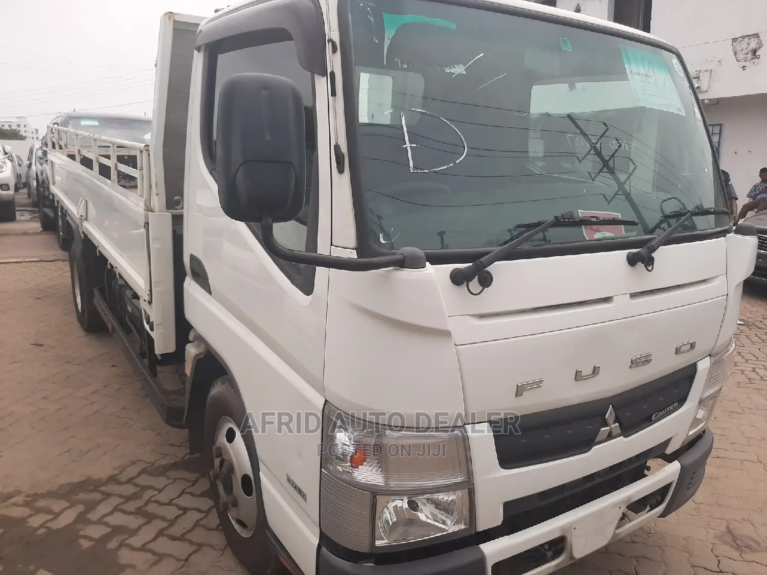 Mistubishi Fuso Long Chase
