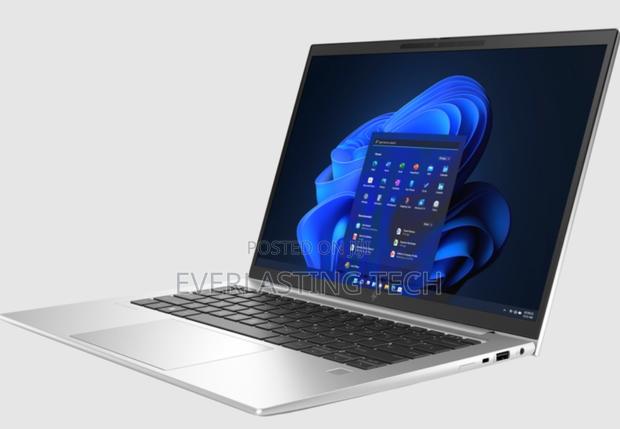 New Laptop HP 630 8GB Intel Core I5 SSD 512GB - main view