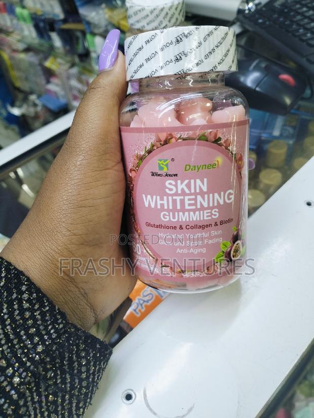 Daynee Skin Whitening Gummies