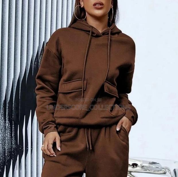 Heavy and Warm Ladies Tracksuit - thumbnail 5