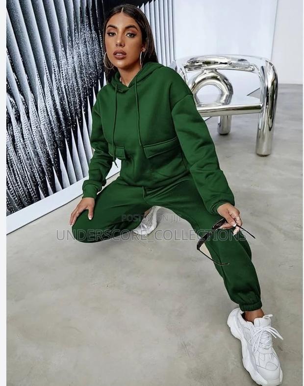 Heavy and Warm Ladies Tracksuit - thumbnail 10