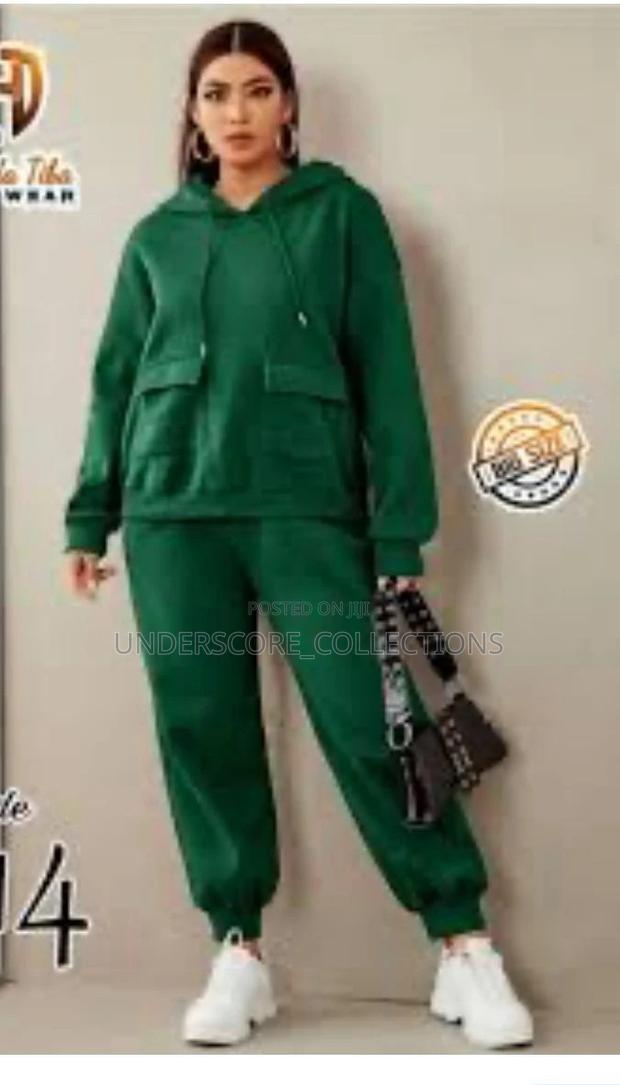 Heavy and Warm Ladies Tracksuit - thumbnail 19