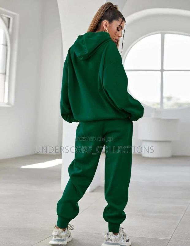 Heavy and Warm Ladies Tracksuit - thumbnail 15