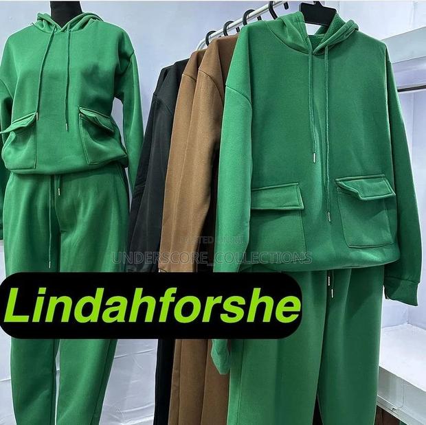 Heavy and Warm Ladies Tracksuit - thumbnail 16
