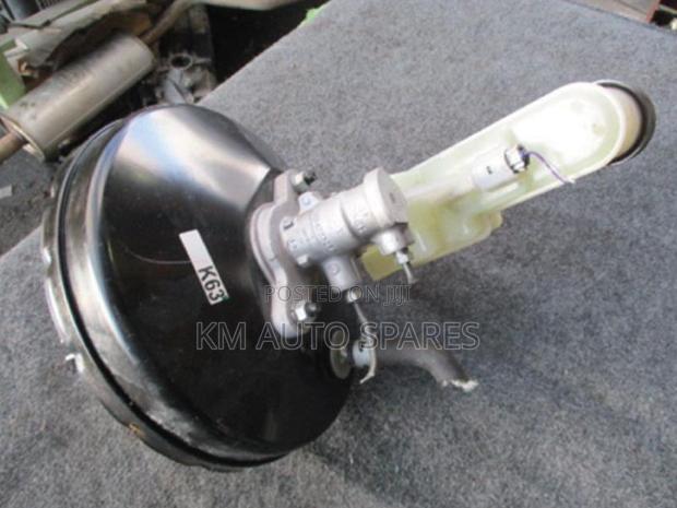 Toyota Vitz Brake Booster/Master Cylinder. - thumbnail 3