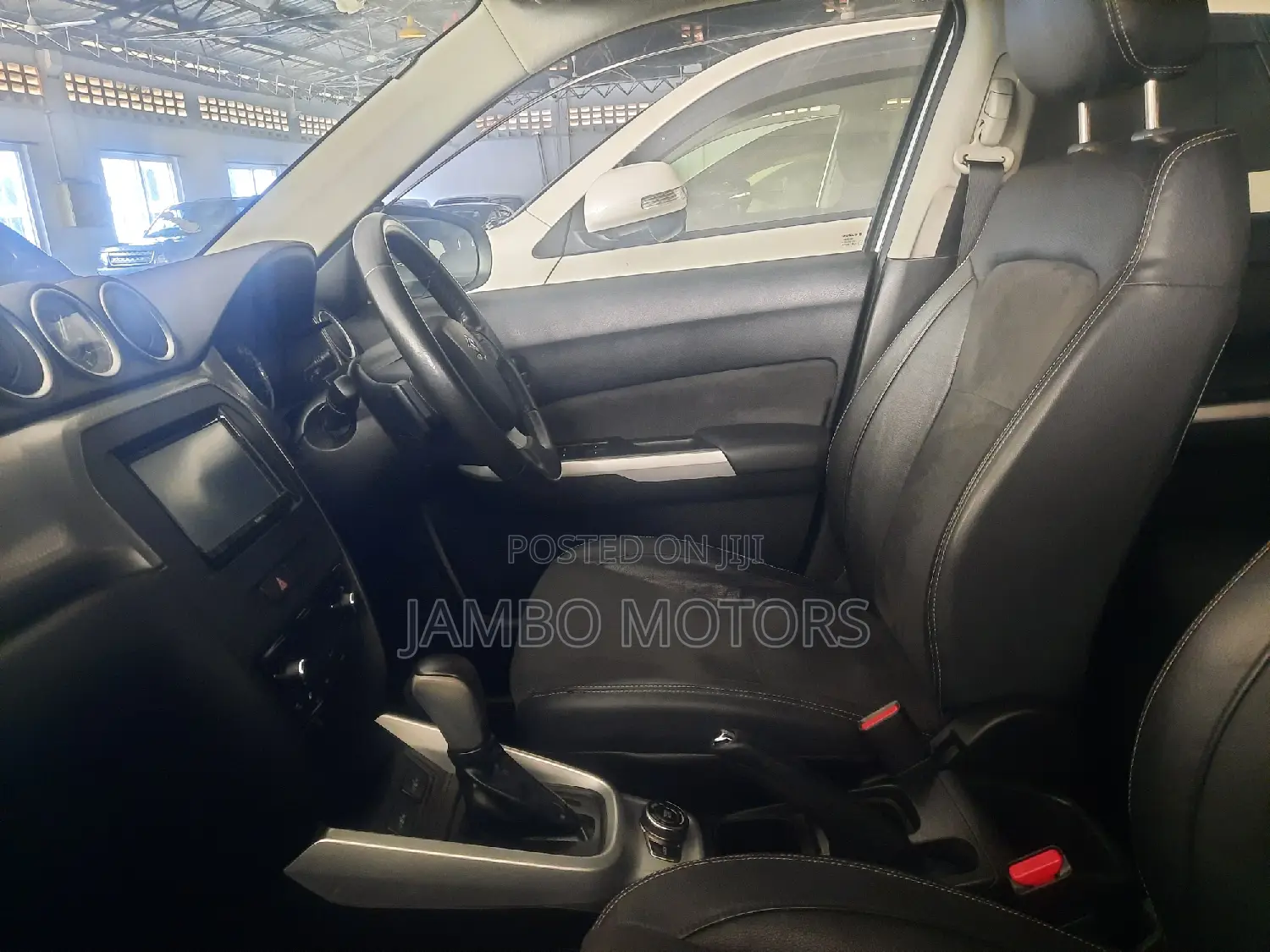 Suzuki Escudo 2017 White