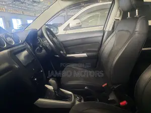 Suzuki Escudo 2017 White