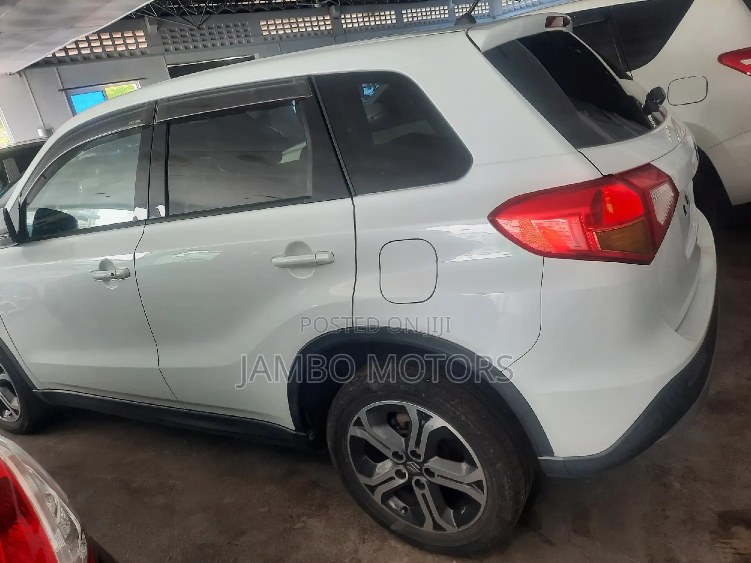 Suzuki Escudo 2017 White