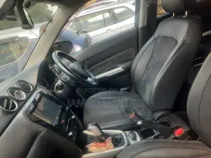 Suzuki Escudo 2017 White