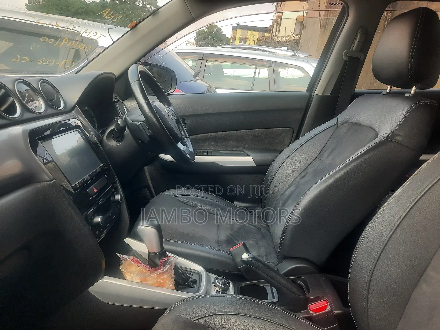 Suzuki Escudo 2017 White