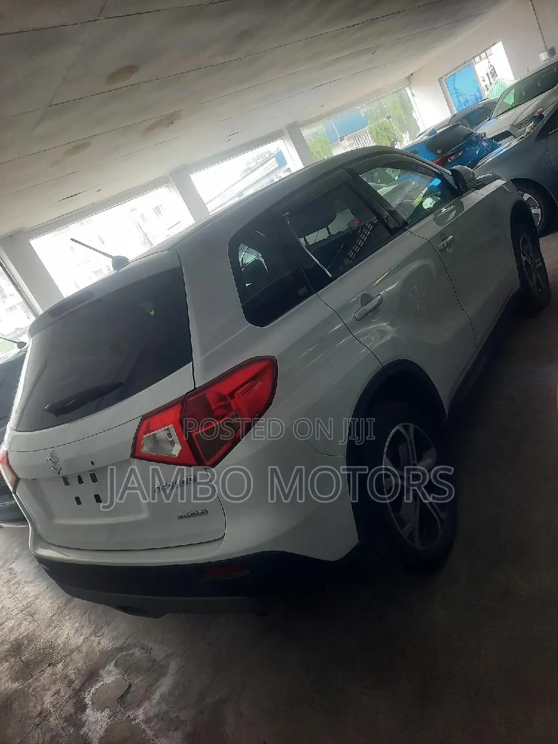 Suzuki Escudo 2017 White