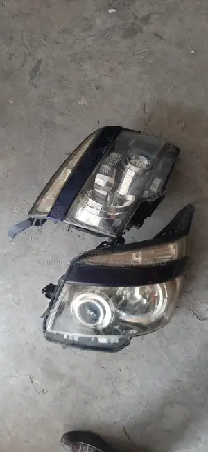 Headlight Voxy 2008 Xenon