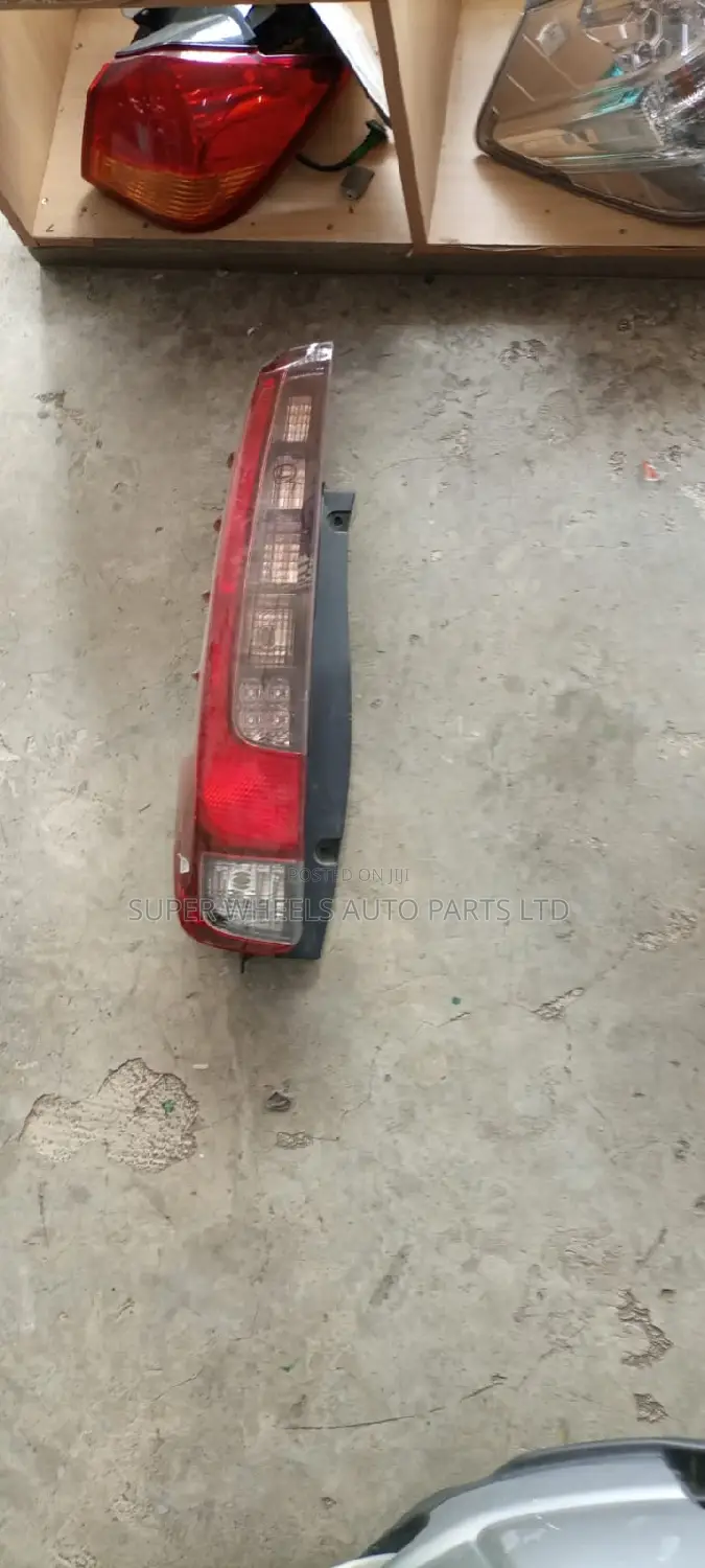 Tail Light Noah 2015