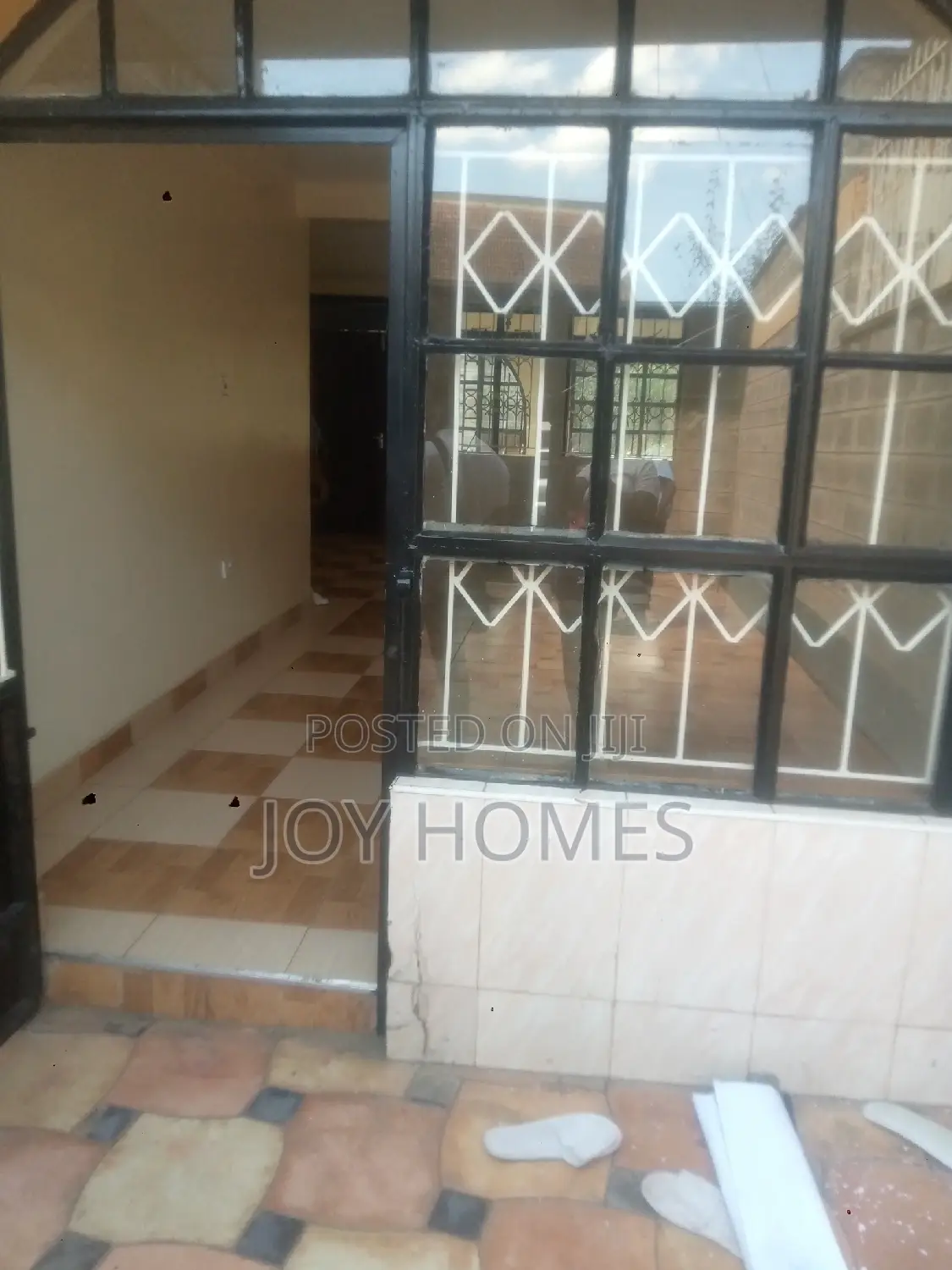 5bdrm Maisonette in Madaraka for rent