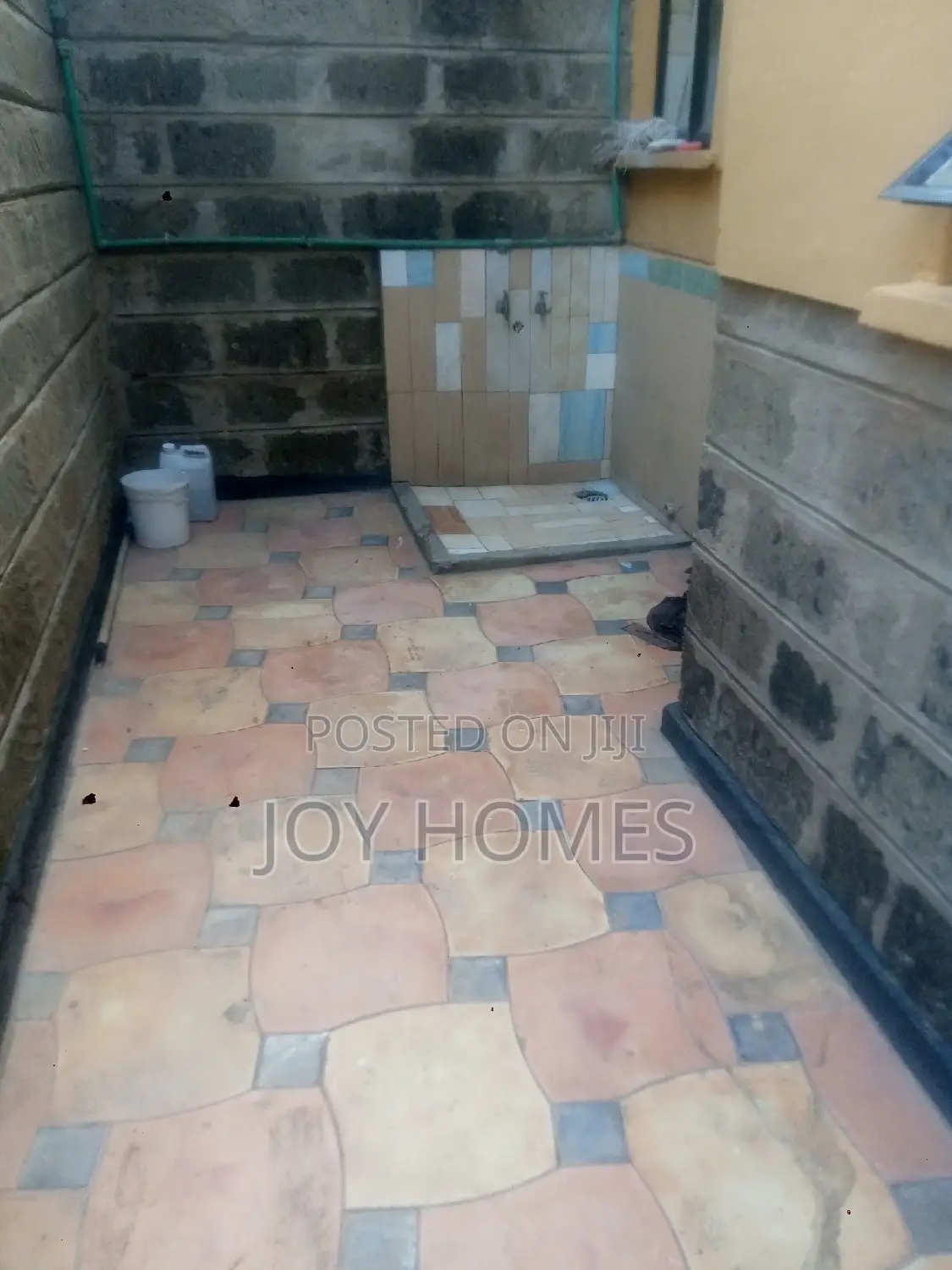 5bdrm Maisonette in Madaraka for rent