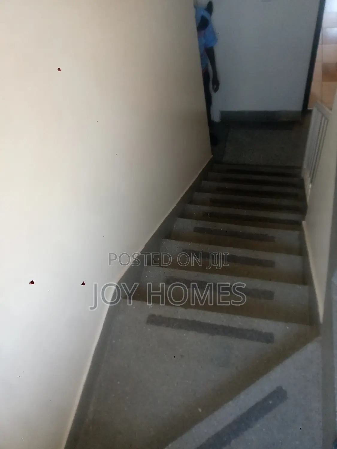 5bdrm Maisonette in Madaraka for rent