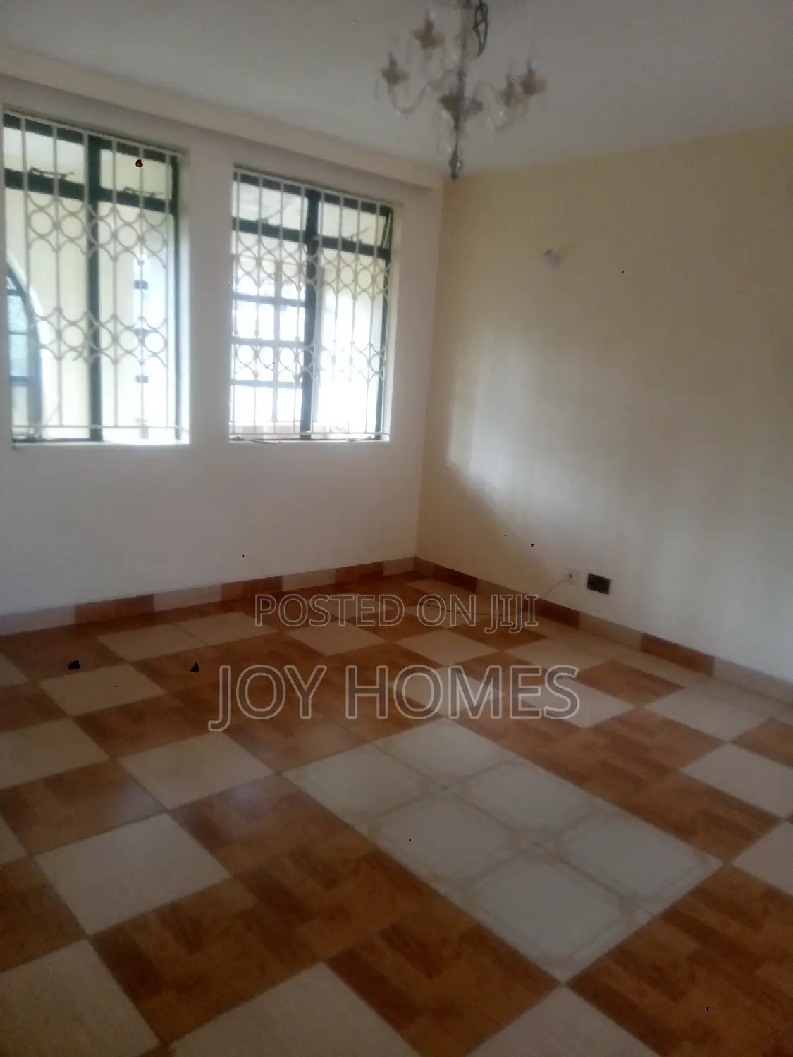 5bdrm Maisonette in Madaraka for rent