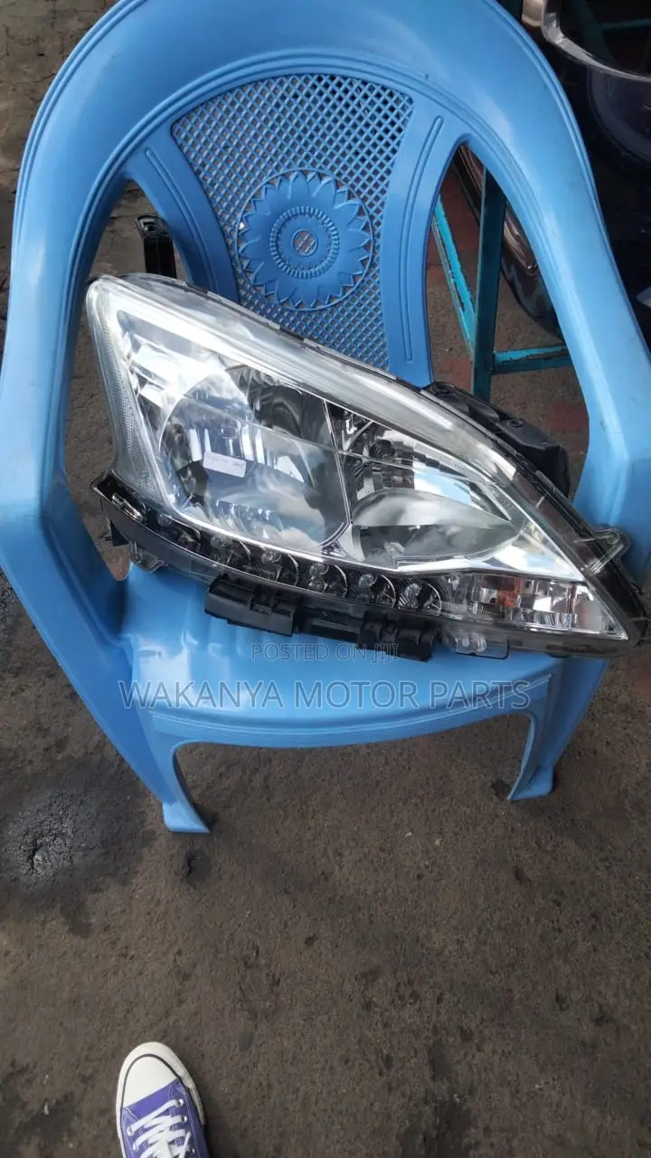 Nissan Sentra B17 (Sylphy) Non Xenon Lamp, Model 2012 Onward