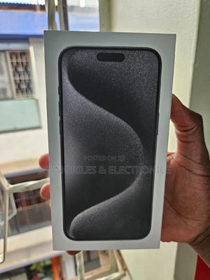 New Apple iPhone 15 Pro Max 256 GB Black - main view