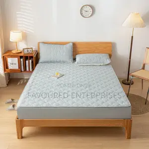 4 by 6 Quilted Waterproof Mattress Protector -