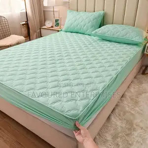 Colored Mattress Protector 5*6