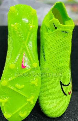 Classic Nike Football Boots - main view