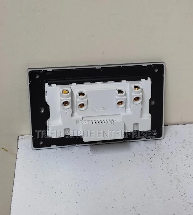 USB Vip Grey Twin Socket - thumbnail 3