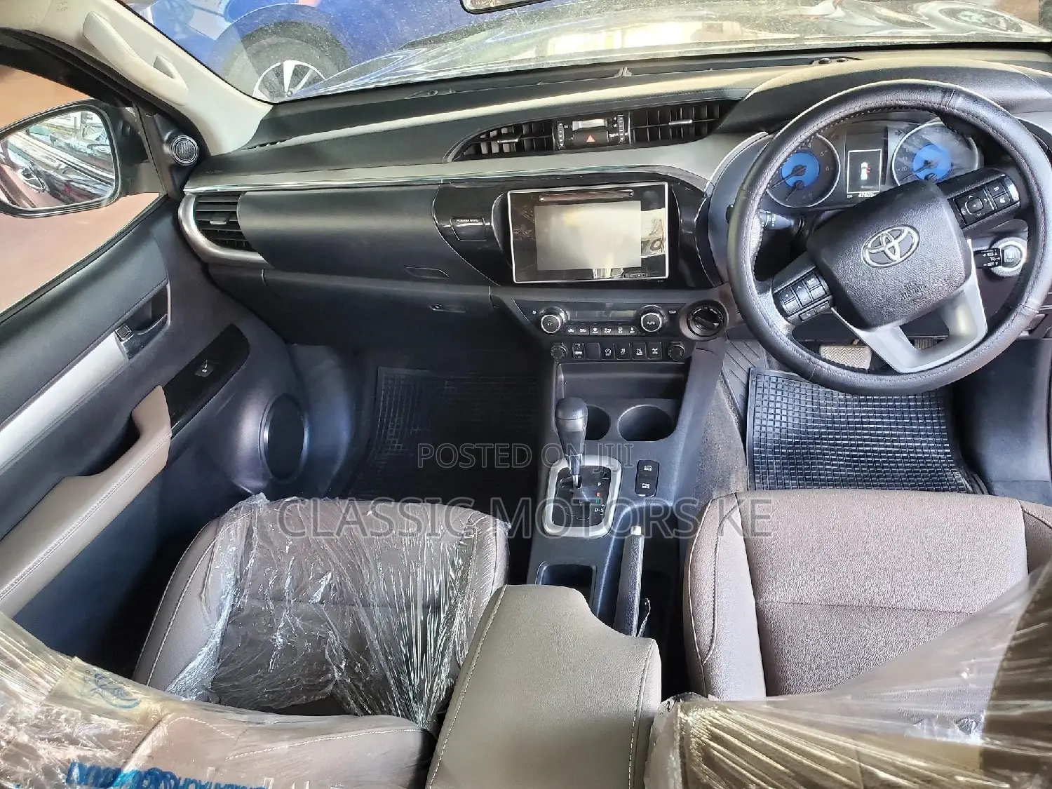 Toyota Hilux 2018 Black